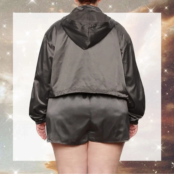 SKIMS Utility Sport Zip Up Jacket in Gunmetal size S NWT! - Picture 8 of 9